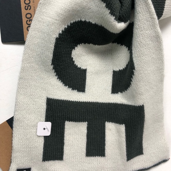 TNF The North Face Reversible Logo Scarf NWT Bold 2 Tone Design Unisex Scarves - Picture 6 of 6